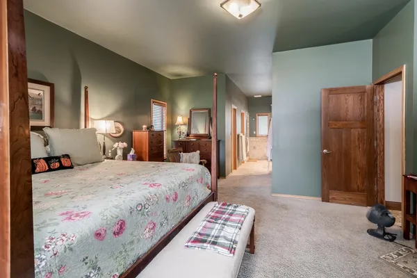$543,000 | 801 Ridge Point Drive, Mulvane, KS 67110