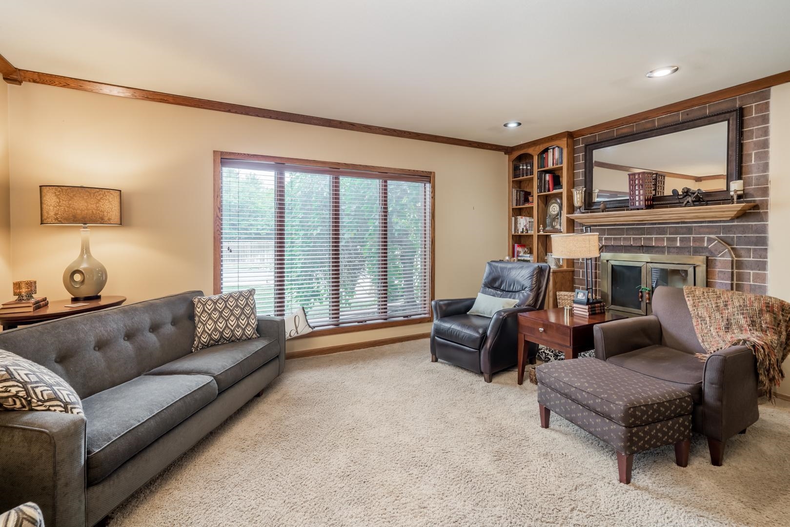 801 Ridge Point Drive Mulvane, KS 67110 - Photo 5 of 36