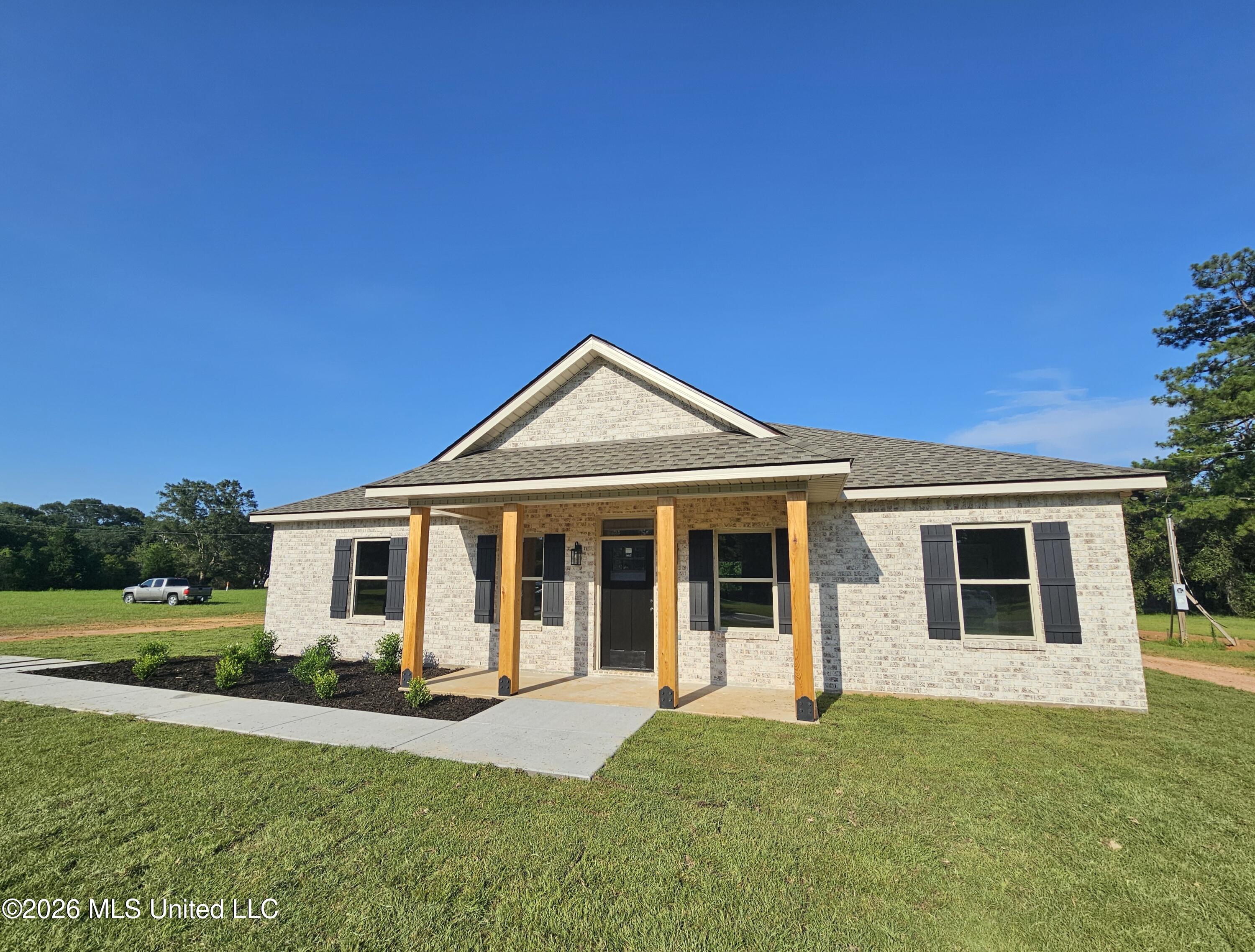 1692 Ceasar Road Carriere, MS 39426 - Photo 21 of 29 Front of home
