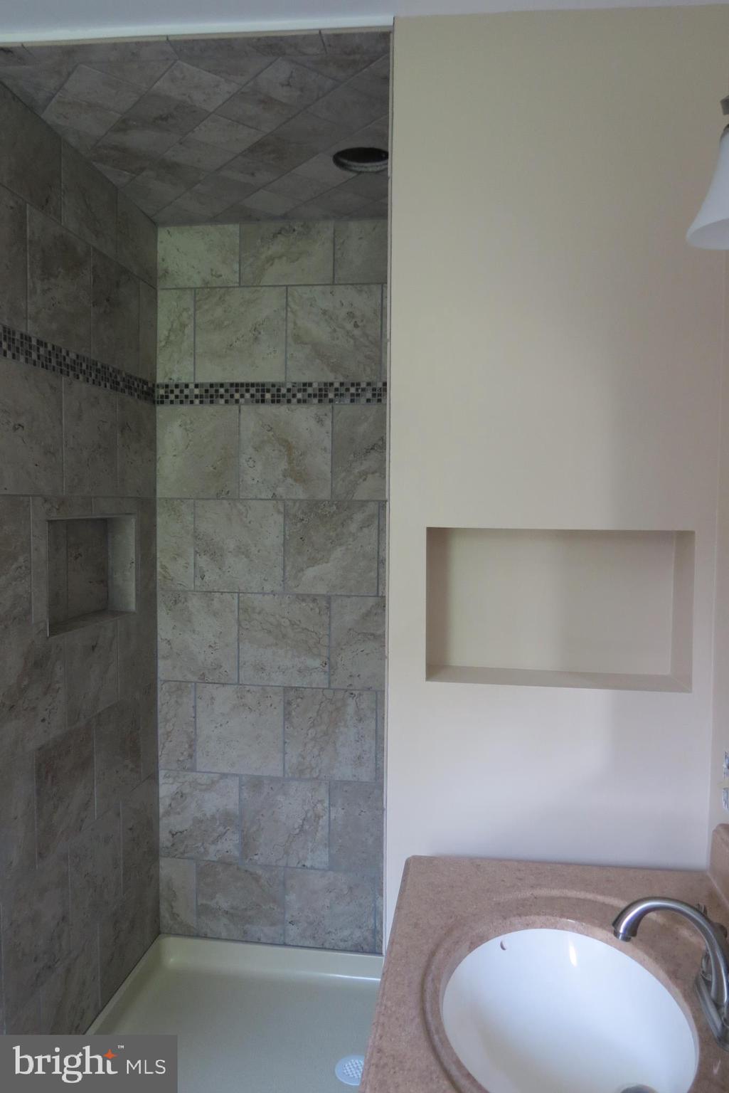 2070 Allentown Road Quakertown, PA 18951 - Photo 16 of 29 Gallery Image 16