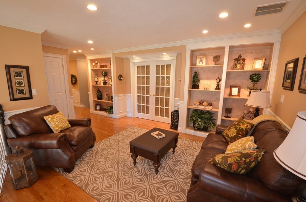 38 High Ridge Circle Franklin, MA 02038 - Photo 16 of 30 Gallery Image 16