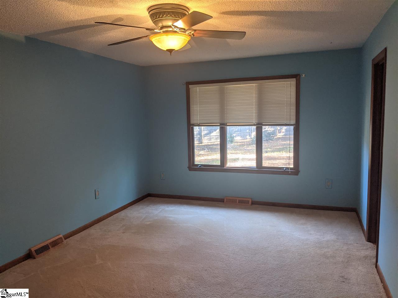 401 Quail Run Circle Fountain Inn, SC 29644 - Photo 13 of 26 Gallery Image 13
