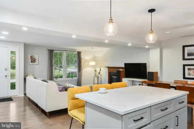 $3,500 | 8059 Fetlock Court, Ellicott City, MD 21043