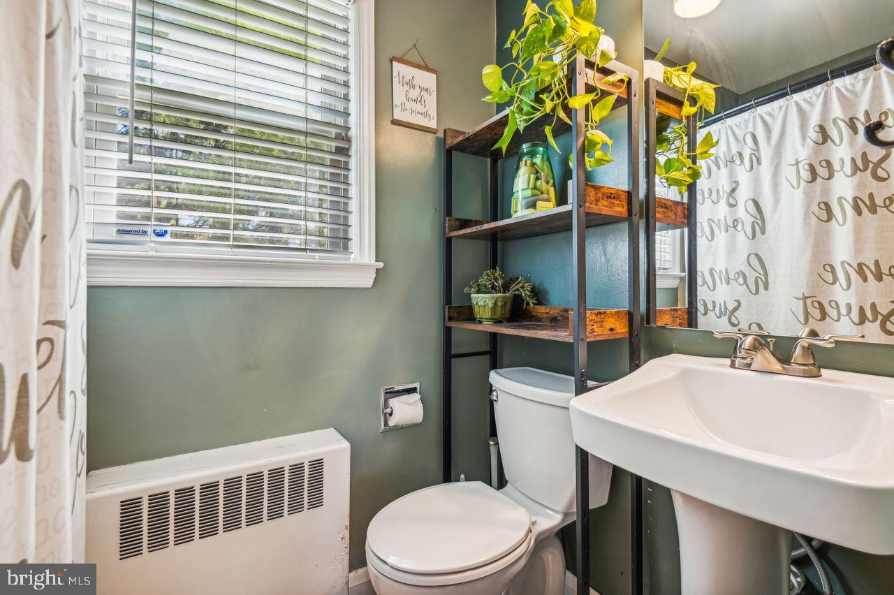 200 Delight Road Reisterstown, MD 21136 - Photo 12 of 44 Full Shared Bath - Main Level
