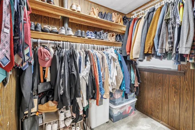 $399,000 | 16 Silver Hill Road, Derby, CT 06418