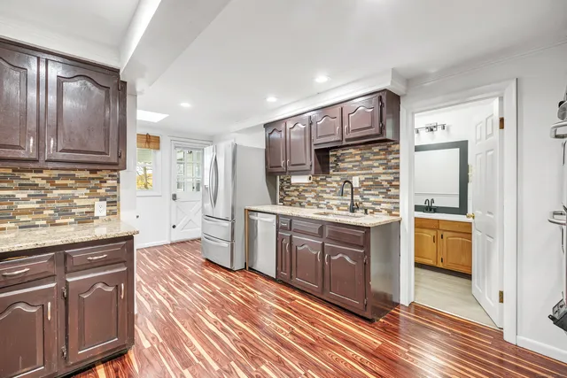 $399,000 | 16 Silver Hill Road, Derby, CT 06418