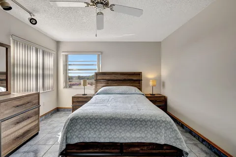 $180,000 | 3910 Inverrary Boulevard, Unit 601B, Lauderhill, FL 33319