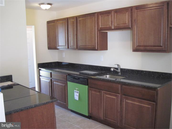 3 Gainor Road New Castle, DE 19720 - Photo 5 of 19 Gallery Image 5