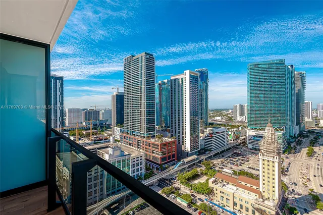 $3,000 | 398 Northeast 5th Street, Unit 2207, Miami, FL 33132