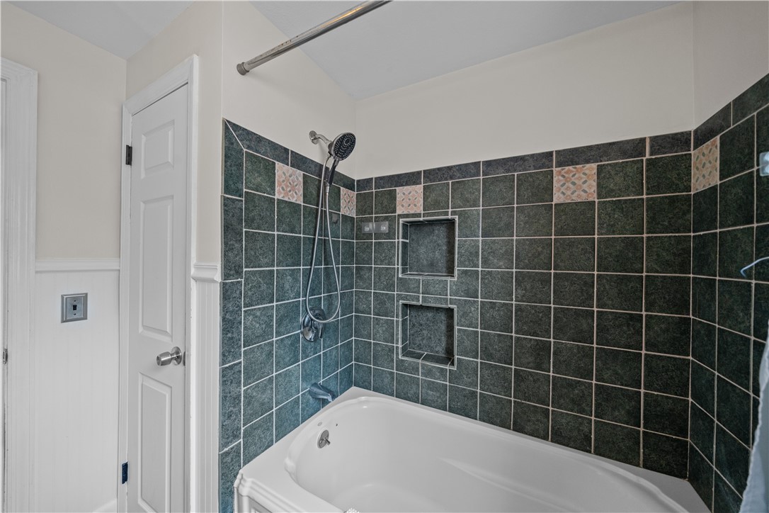 76 Sweetfern Road Warwick, RI 02888 - Photo 19 of 32