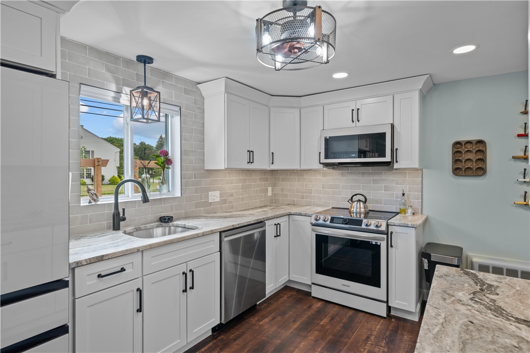 76 Sweetfern Road Warwick, RI 02888 - Photo 9 of 32