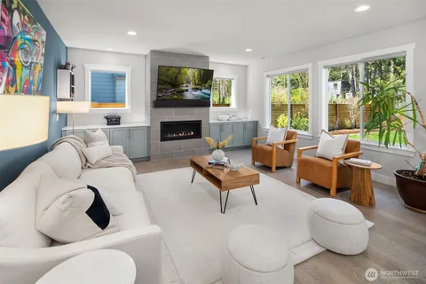 $1,990,000 | 7226 Northeast 129th Street, Kirkland, WA 98034