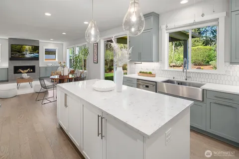 $1,990,000 | 7226 Northeast 129th Street, Kirkland, WA 98034