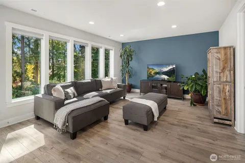 $1,990,000 | 7226 Northeast 129th Street, Kirkland, WA 98034