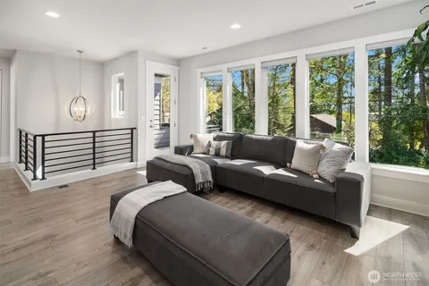 $1,990,000 | 7226 Northeast 129th Street, Kirkland, WA 98034