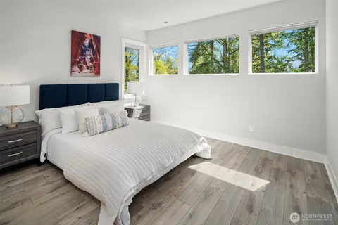 $1,990,000 | 7226 Northeast 129th Street, Kirkland, WA 98034