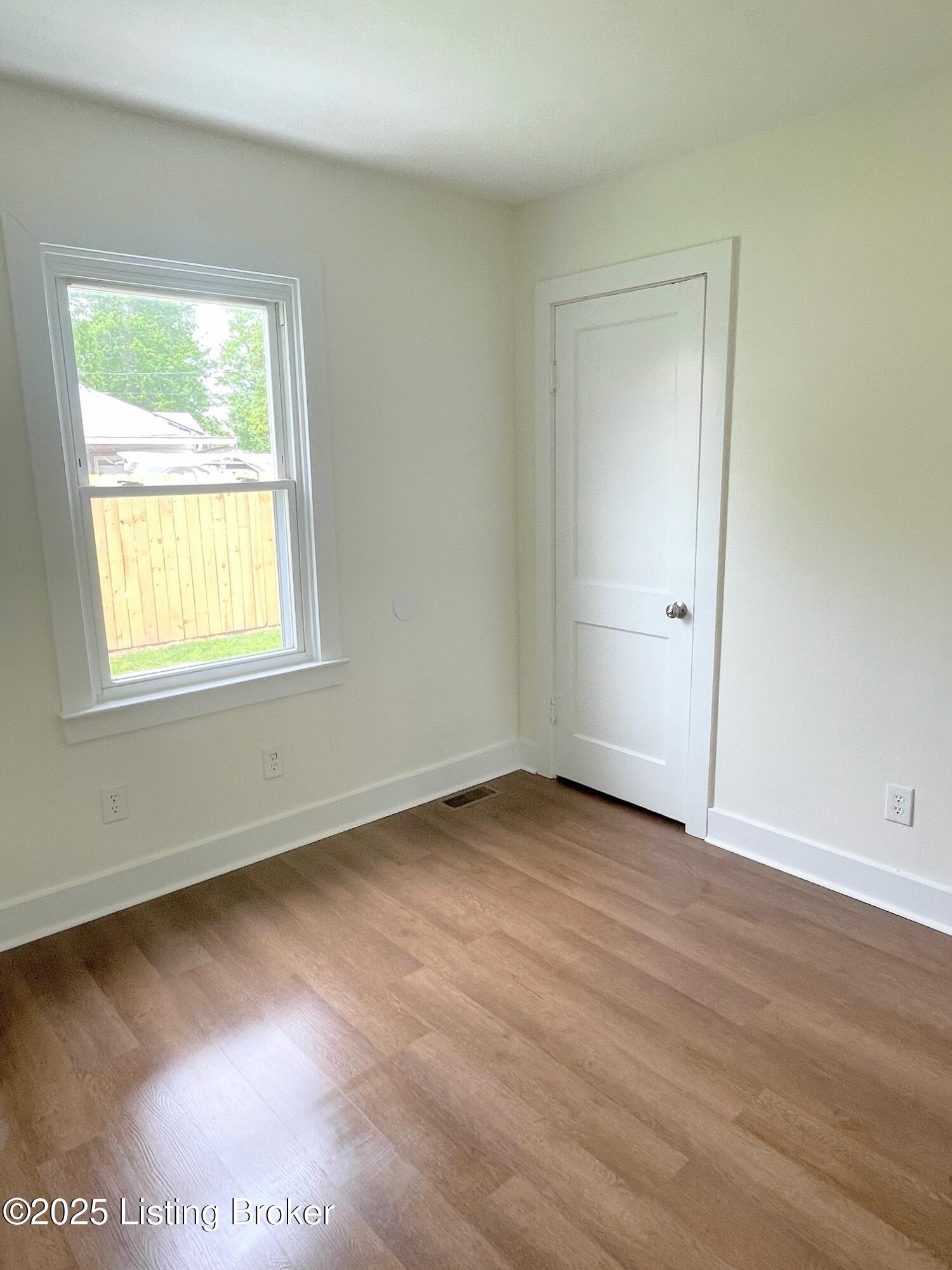 3004 Wayne Road Louisville, KY 40216 - Photo 19 of 44 IMG_0921