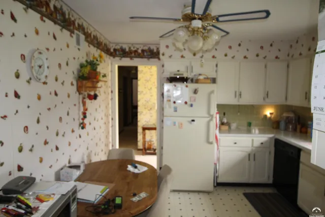 $369,950 | 21409 Mc Louth Road, McLouth, KS 66054