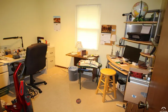 $369,950 | 21409 Mc Louth Road, McLouth, KS 66054