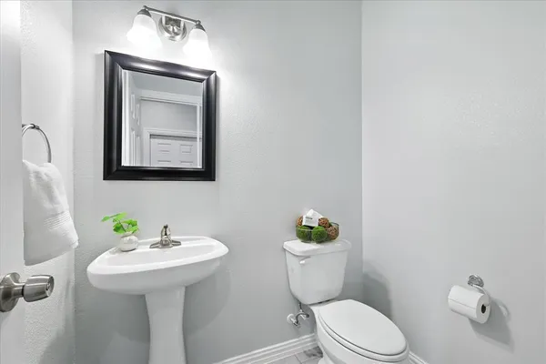 $339,800 | 1601 Jupiter Lane, Ennis, TX 75119