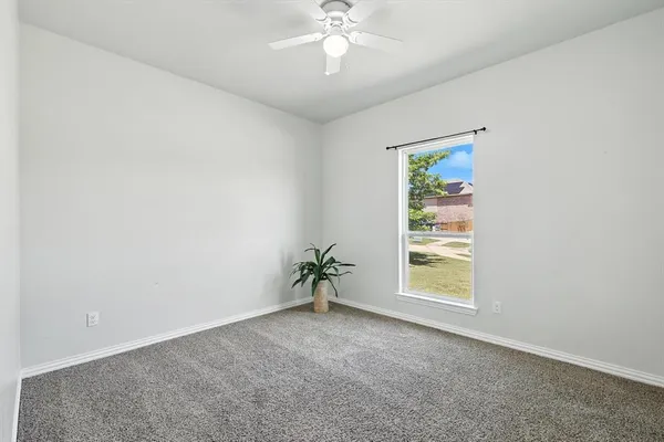 $339,800 | 1601 Jupiter Lane, Ennis, TX 75119