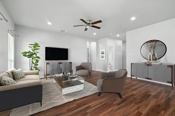 $339,800 | 1601 Jupiter Lane, Ennis, TX 75119