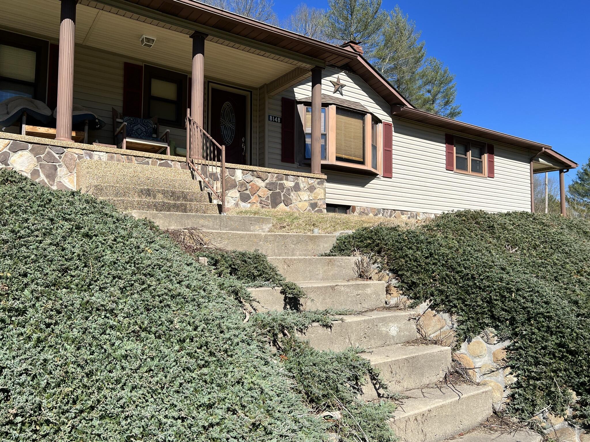 8148 Fairview Road Duffield, VA 24244 - Photo 1 of 38 HOME IN THE MOUNTAINS!