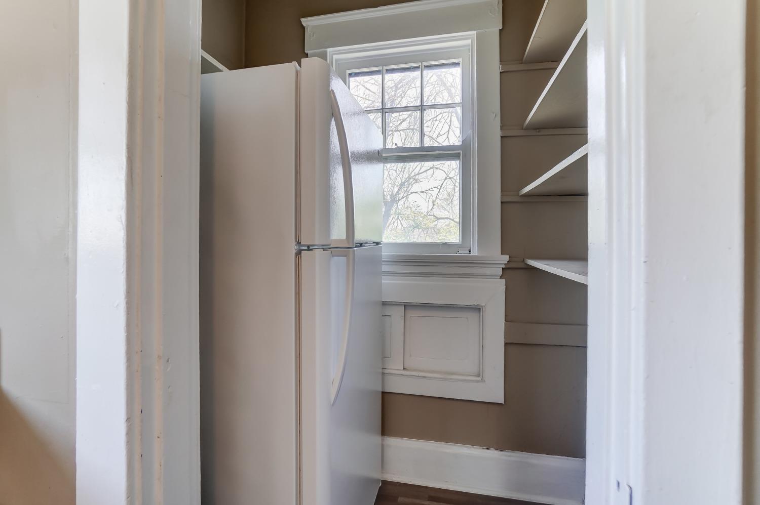 891 Ridgeway Avenue Cincinnati, OH 45229 - Photo 18 of 47 Gallery Image 18