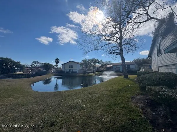 $159,900 | 1703 Challenger Court West, Unit 1703, Jacksonville, FL 32233