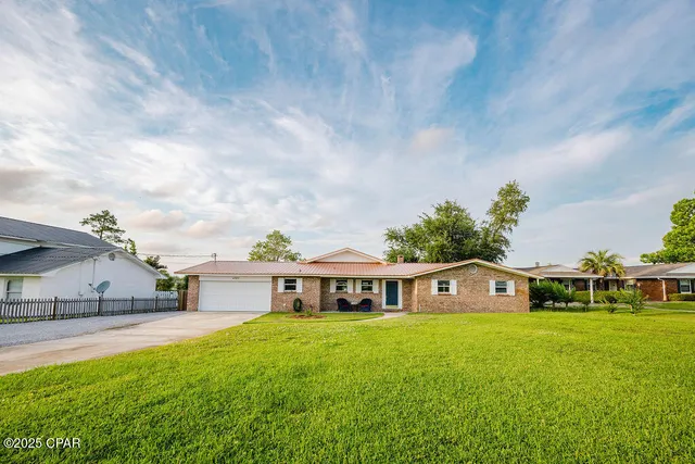 $634,900 | 6905 Hugh Drive, Panama City, FL 32404