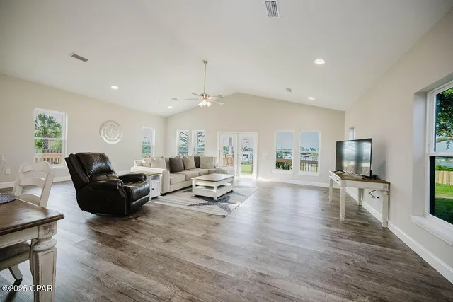 $634,900 | 6905 Hugh Drive, Panama City, FL 32404