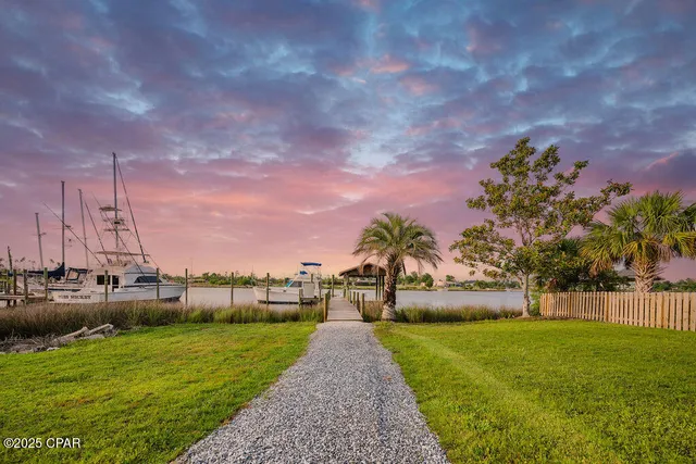 $634,900 | 6905 Hugh Drive, Panama City, FL 32404