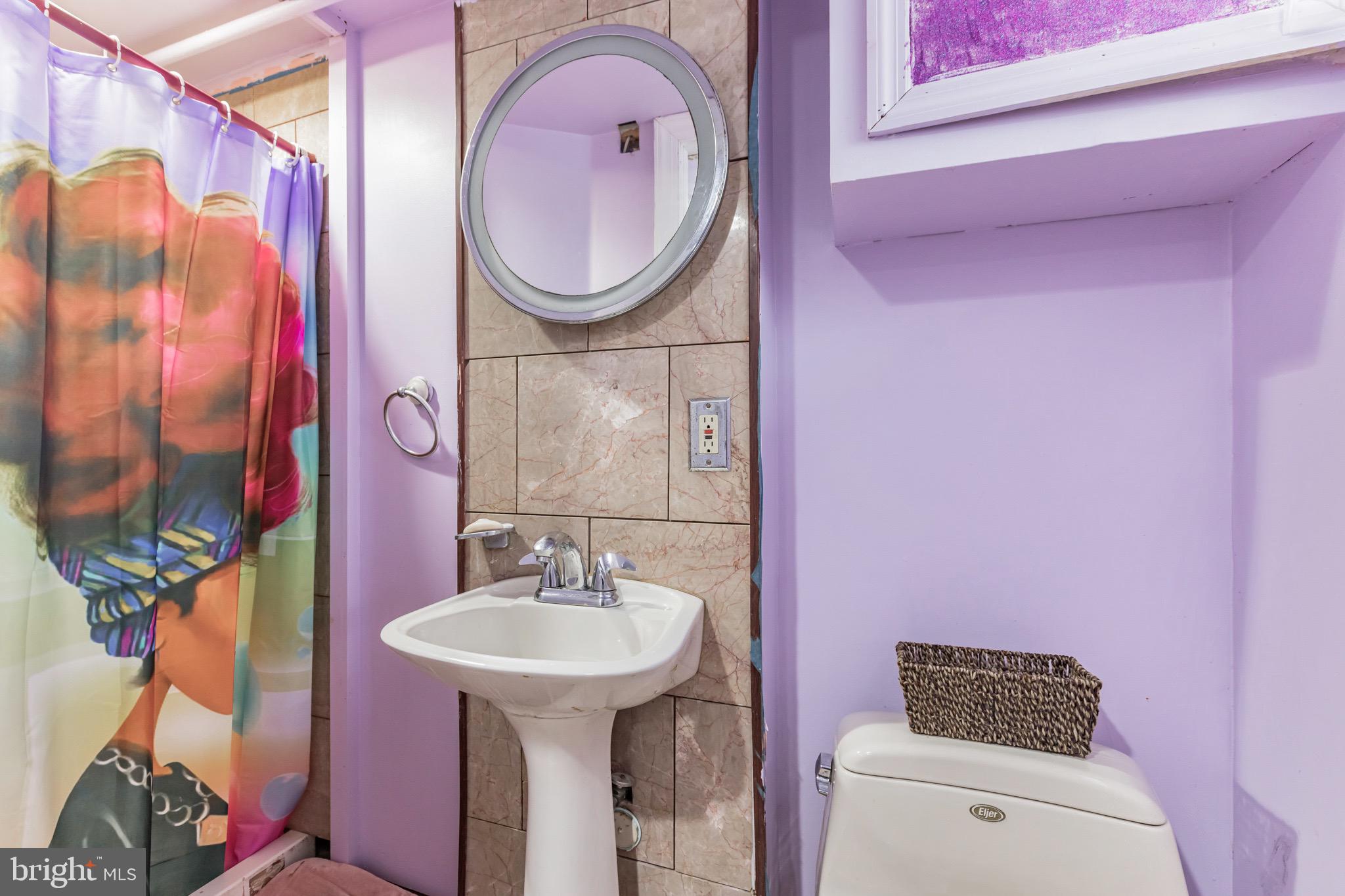 2126 Friendship Street Philadelphia, PA 19149 - Photo 21 of 24 Full Bath with Shower in Basement