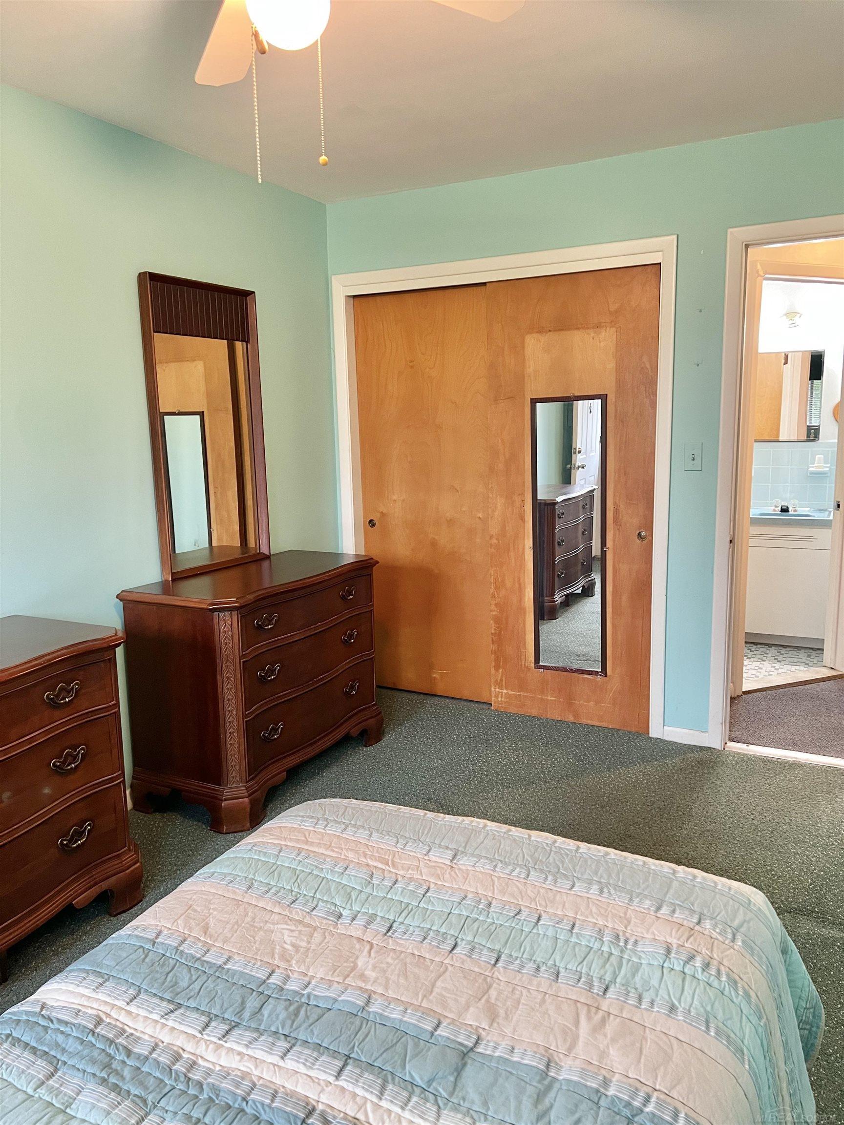23016 Kelly Road Eastpointe, MI 48021 - Photo 26 of 30 50161764-3feb0b80-87e1-40b7-910e-2aadc0bbd9e5.JPG