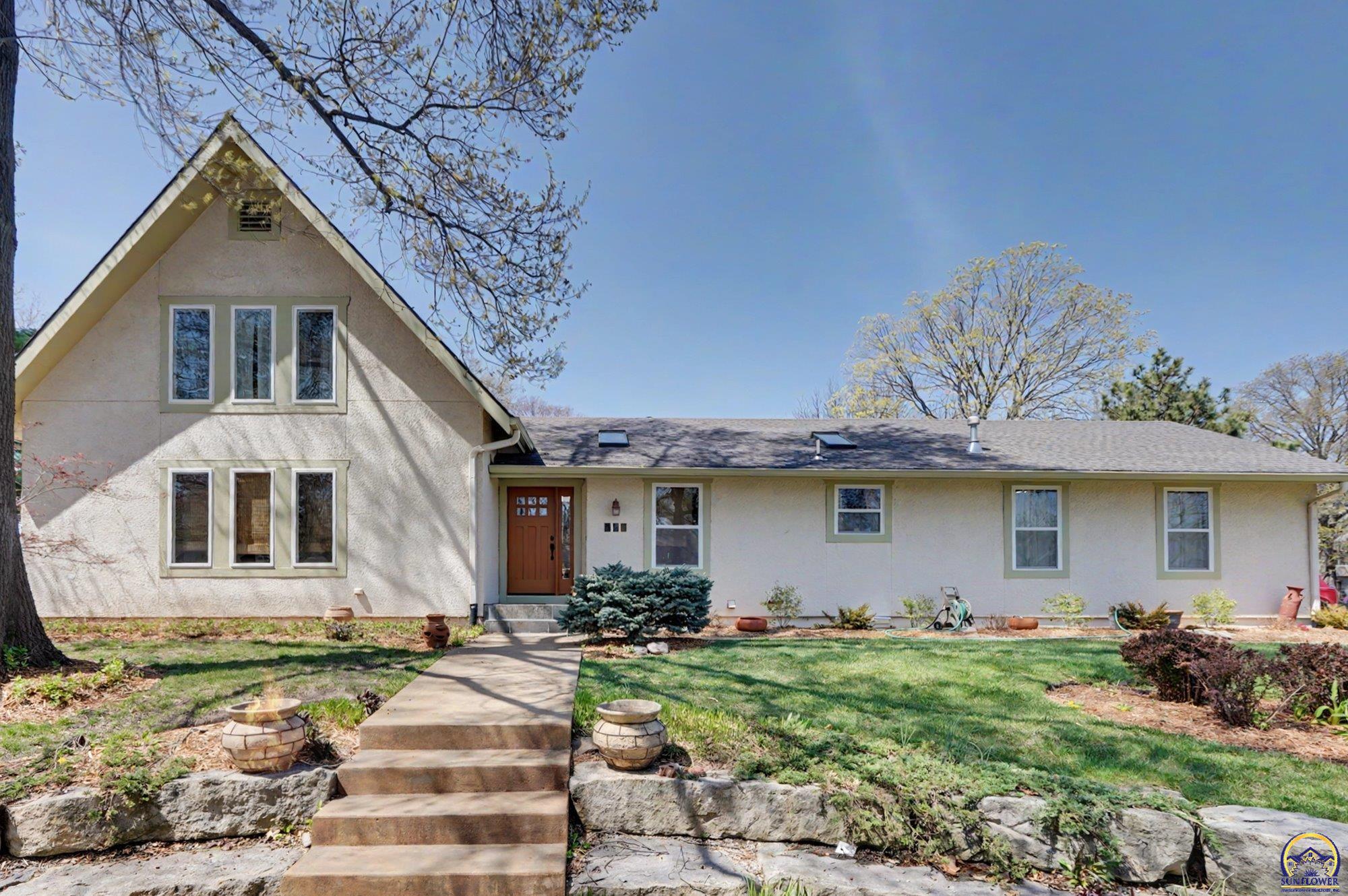 103 Providence Road Lawrence, KS 66049 - Photo 1 of 35