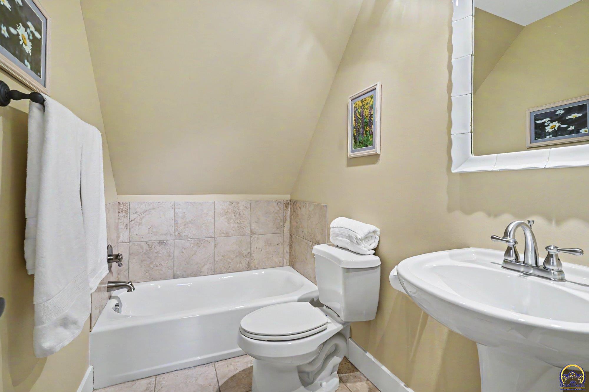 103 Providence Road Lawrence, KS 66049 - Photo 26 of 35