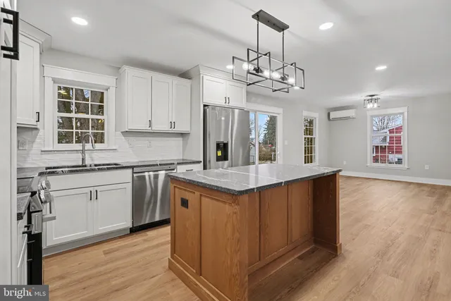 $639,900 | 626 Sand Hill Road, Hershey, PA 17033