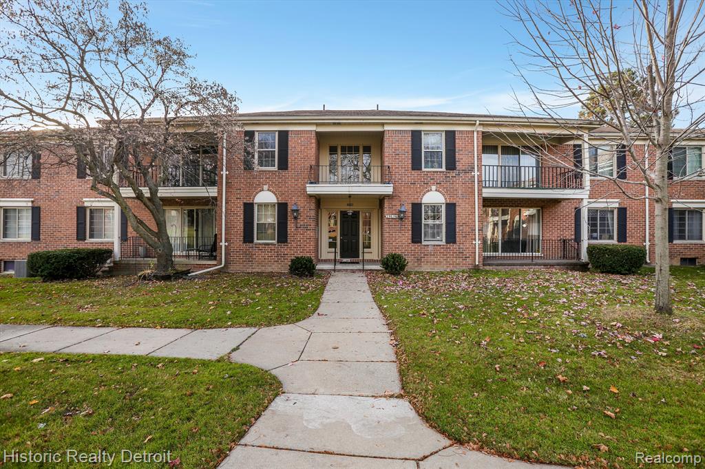 29656 Middlebelt Road, Unit 1403 Farmington Hills, MI 48334 - Photo 26 of 39