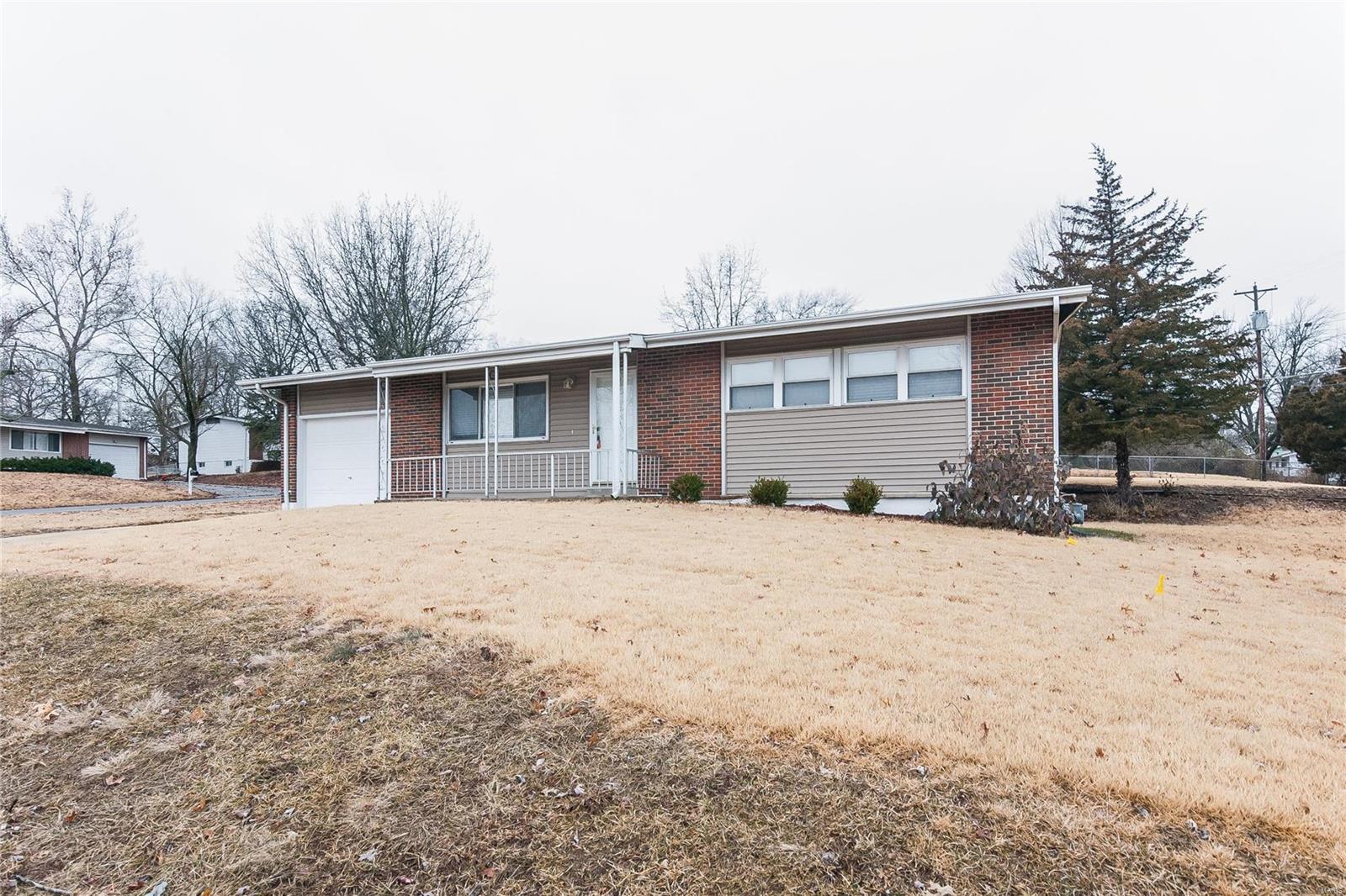 10401 Trask Drive St. Louis, MO 63136 - Photo 2 of 15