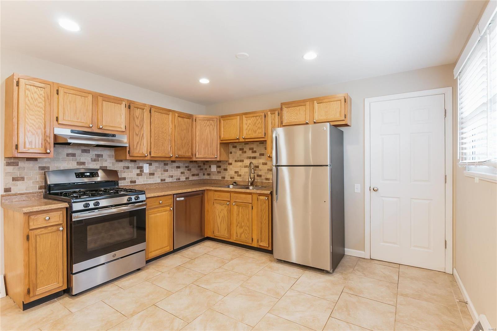 10401 Trask Drive St. Louis, MO 63136 - Photo 8 of 15