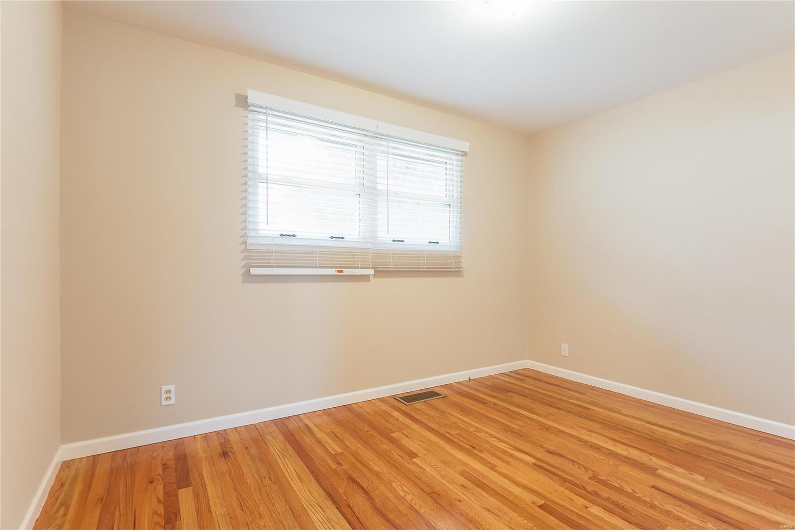 10401 Trask Drive St. Louis, MO 63136 - Photo 9 of 15