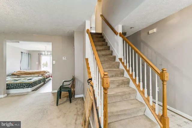 a view of an entryway with seating area