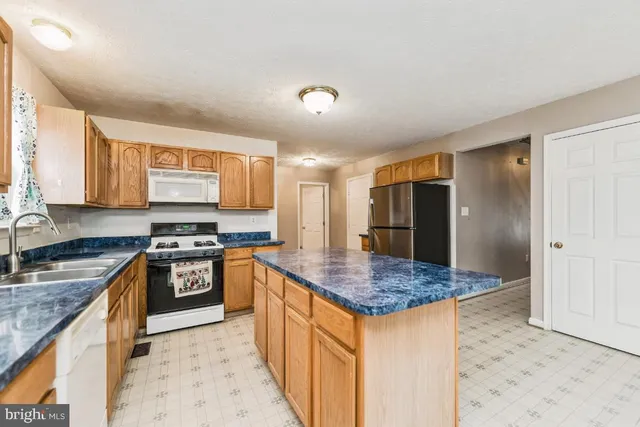 $519,000 | 2264 Rolling Meadows Street, Waldorf, MD 20601