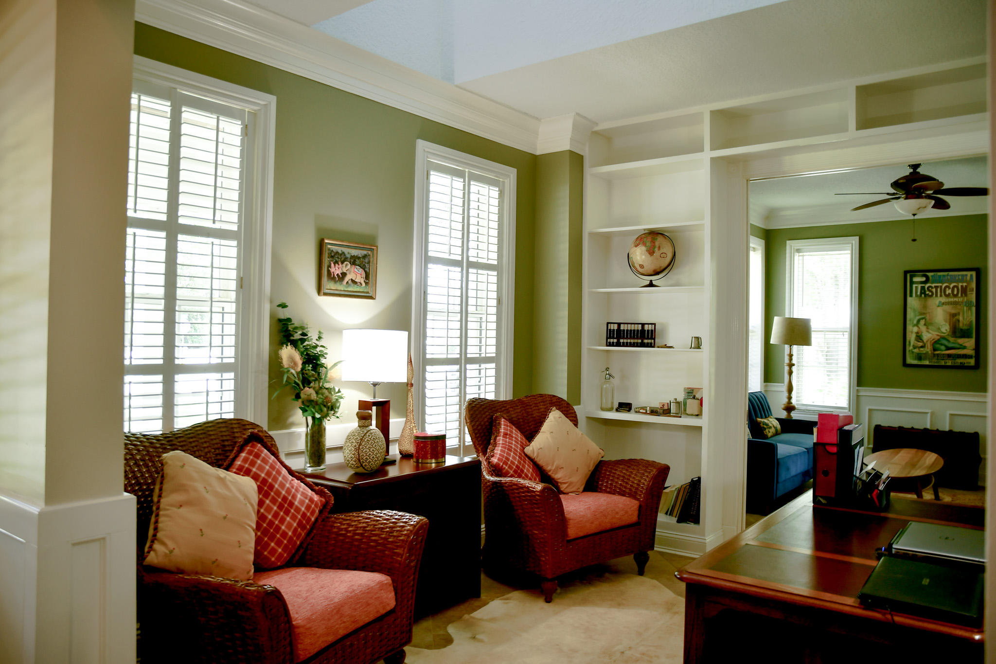 18263 River Oaks Drive Jupiter, FL 33458 - Photo 10 of 24 a living room with furniture and a large window