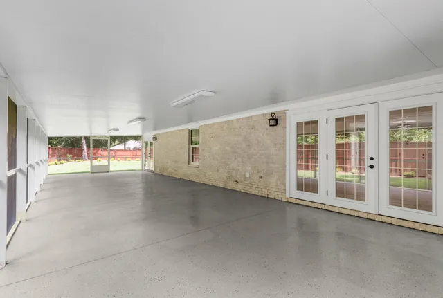 a view of a storage & utility room