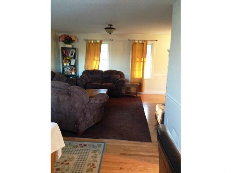 9 Wilbur Road Lincoln, RI 02865 - Photo 8 of 11 Living Room.