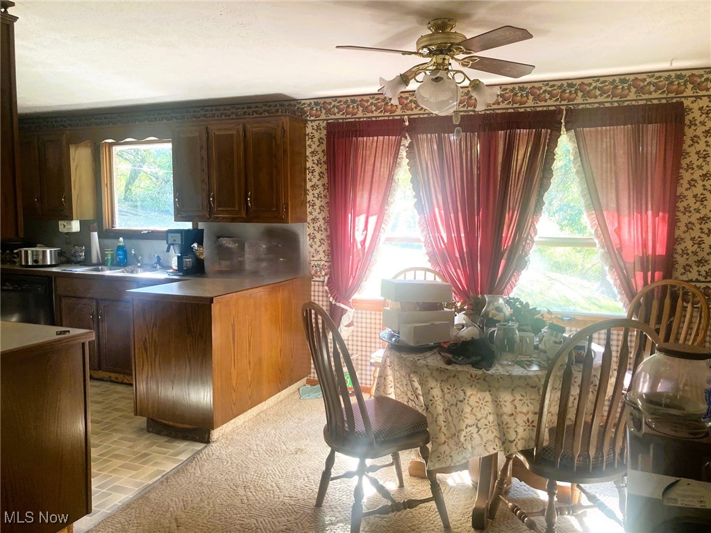 14225 Millersburg Road Southwest Navarre, OH 44662 - Photo 6 of 22 Dinette area with great views of the back yard