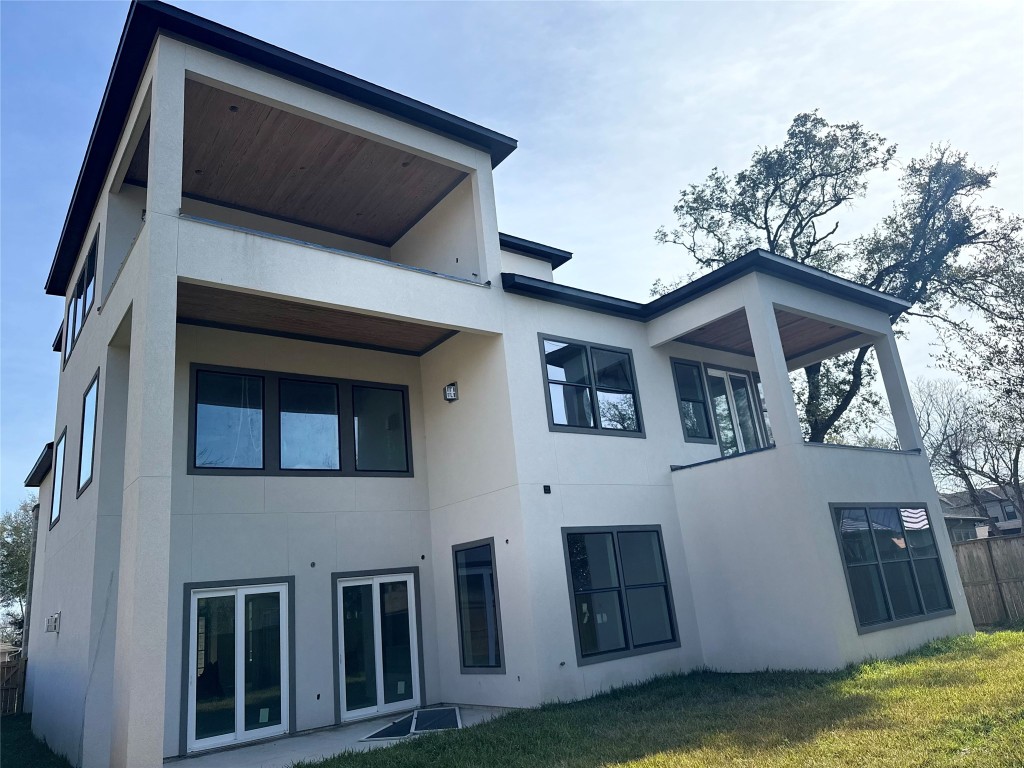 9610 Chatfield Street Houston, TX 77025 - Photo 4 of 6