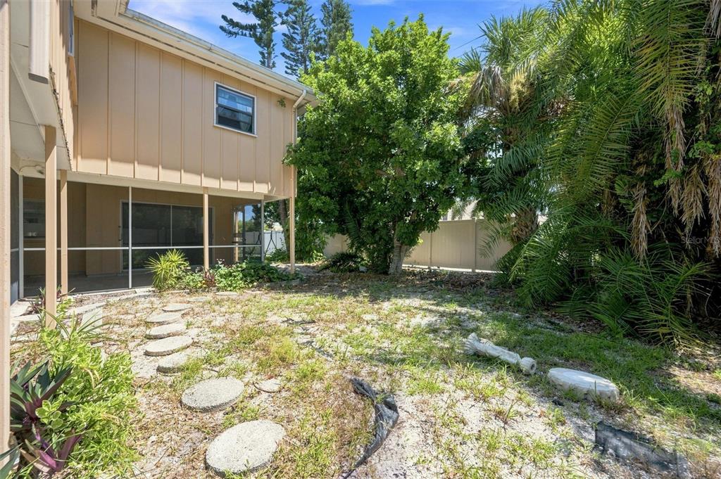 352 Lake Road Venice, FL 34293 - Photo 31 of 55 Gallery Image 31