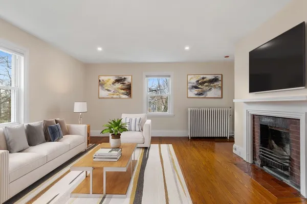 $3,400 | 41 Concord Avenue, Unit 3B, Cambridge, MA 02138